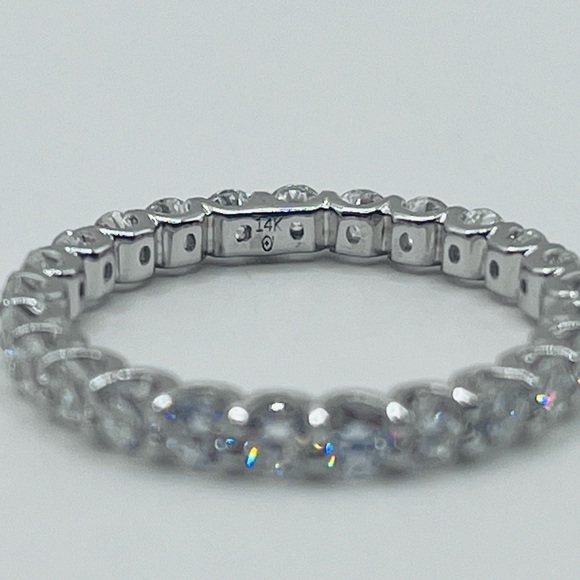 2.02 CT 14K White Gold SI Lab Diamond Ring Eternity Band Wedding Ring - Picture 6 of 7